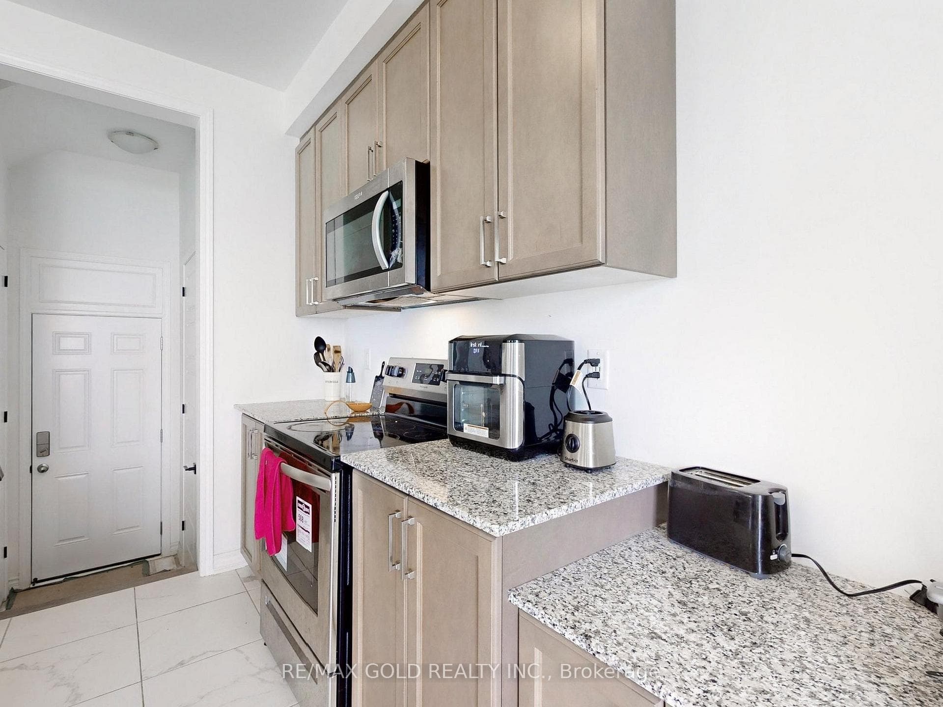 52 keppel Circle photo 16