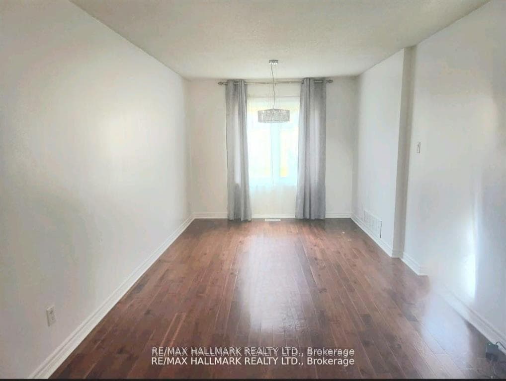 71 Ecclestone Drive Unit Upper photo 6