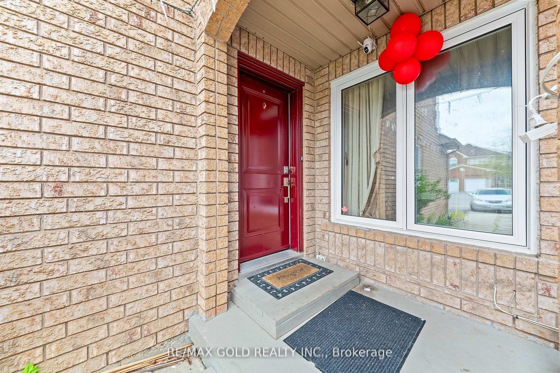 92 Dandelion Road photo 4