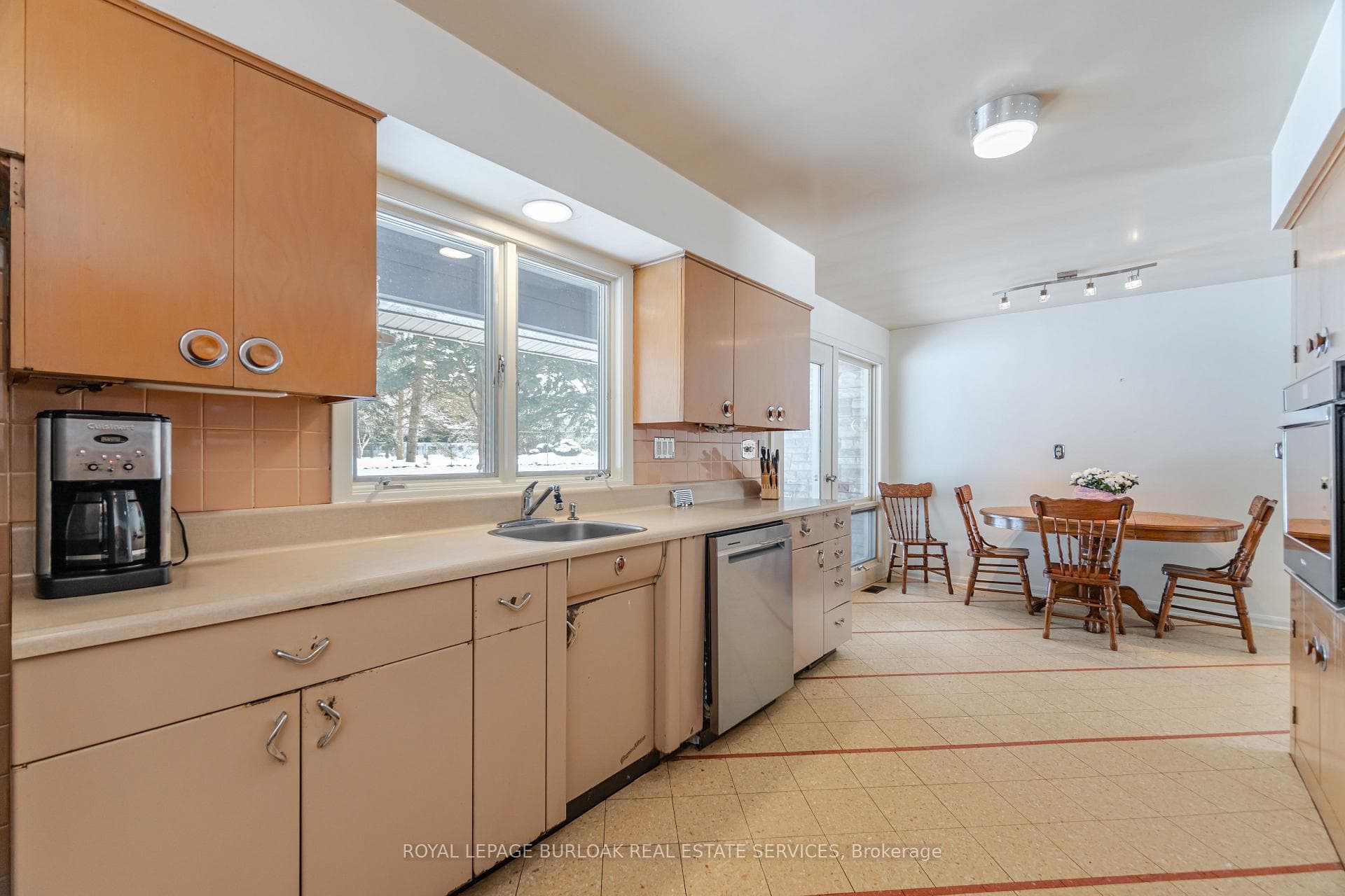 55 Gibson Drive photo 16