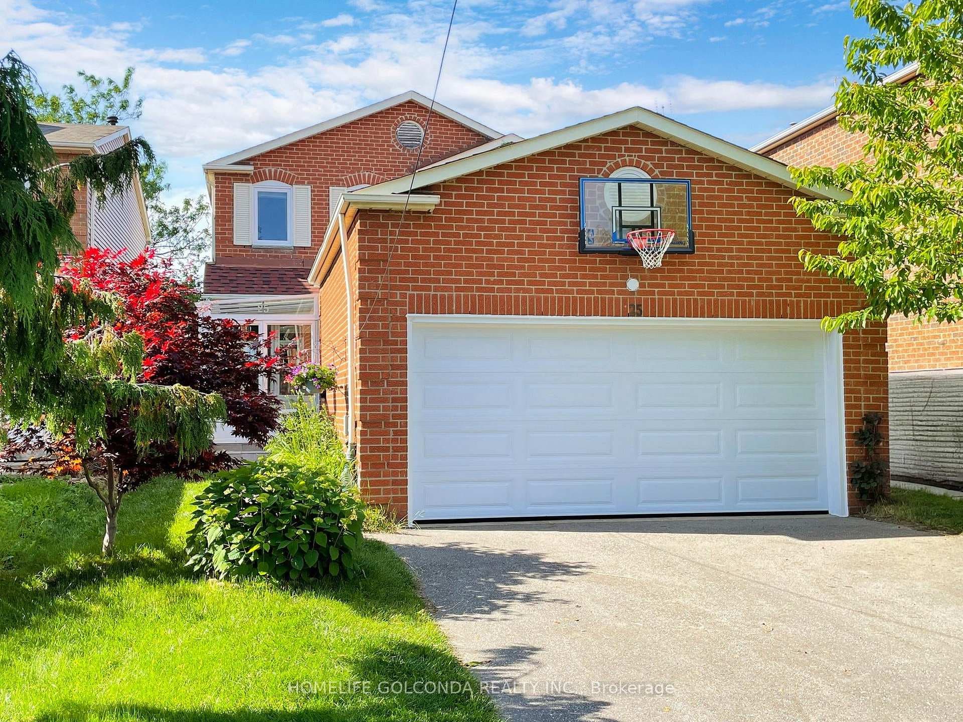 25 Elmfield Crescent photo 1