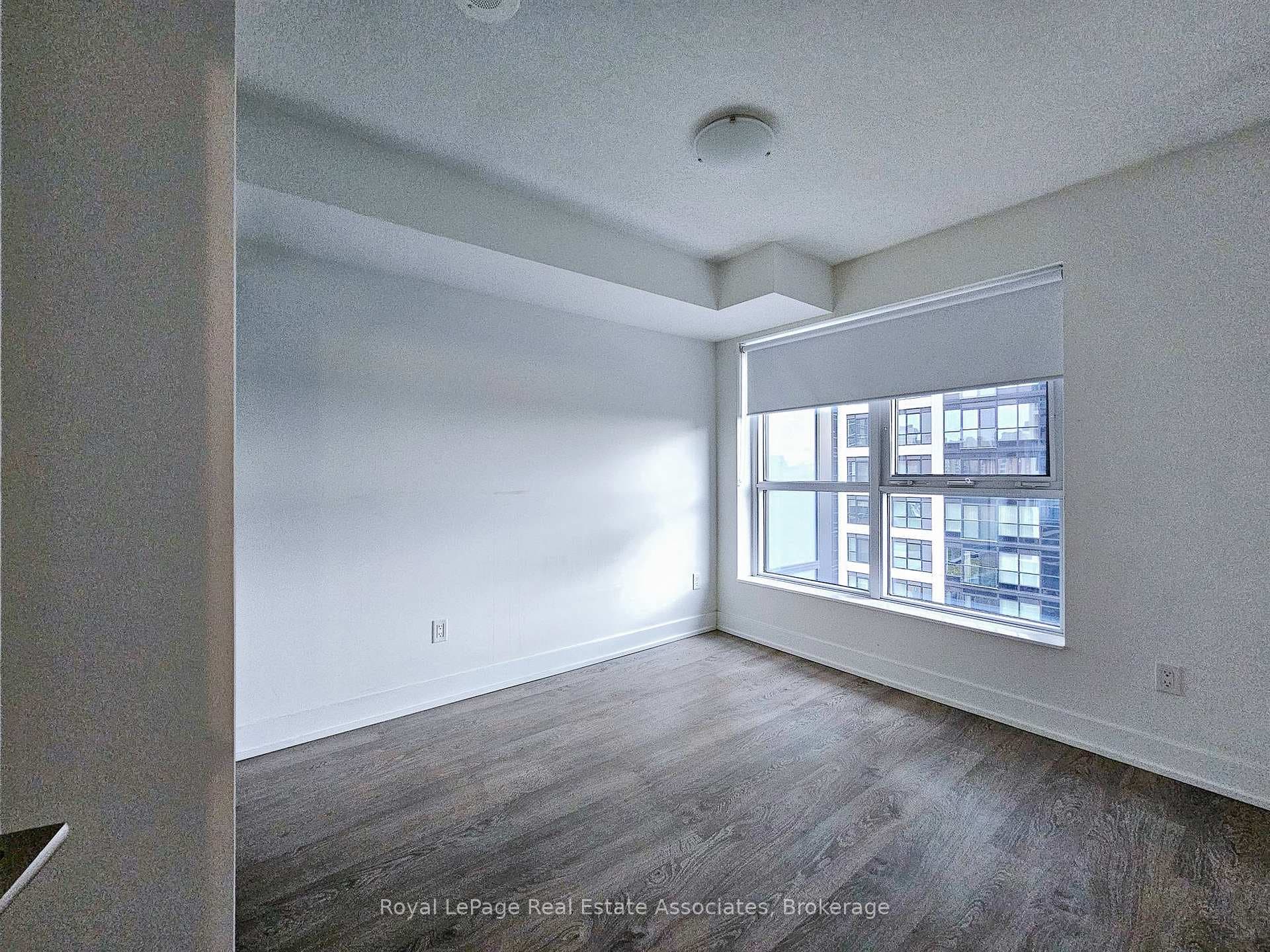 7 Mabelle Avenue Unit 905 photo 6