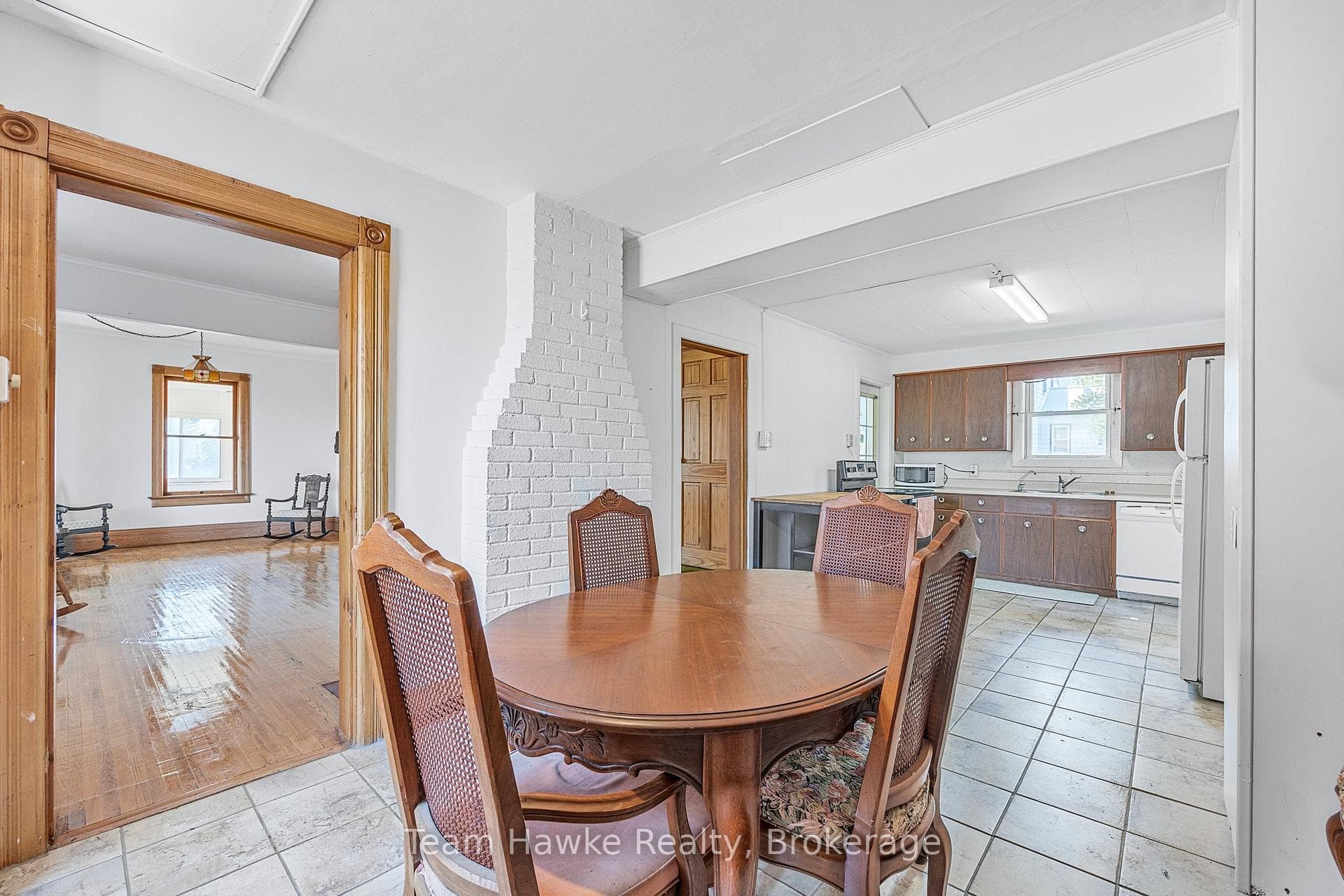 344 MIDLAND Avenue photo 18