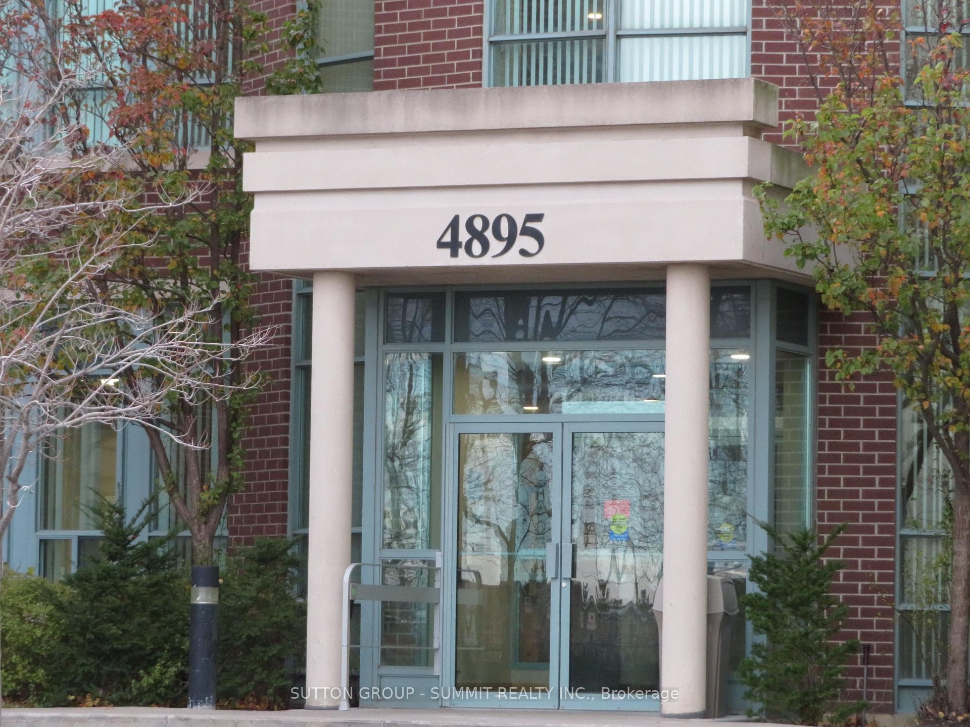 4900 Glen Erin Drive Unit 1106 photo 23