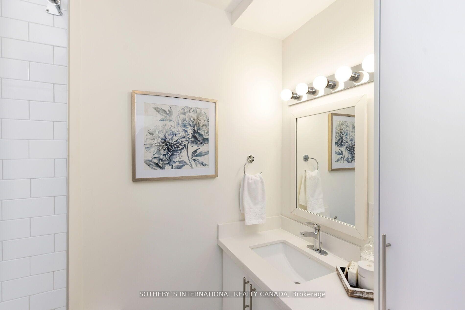 42 Aileen Avenue photo 23