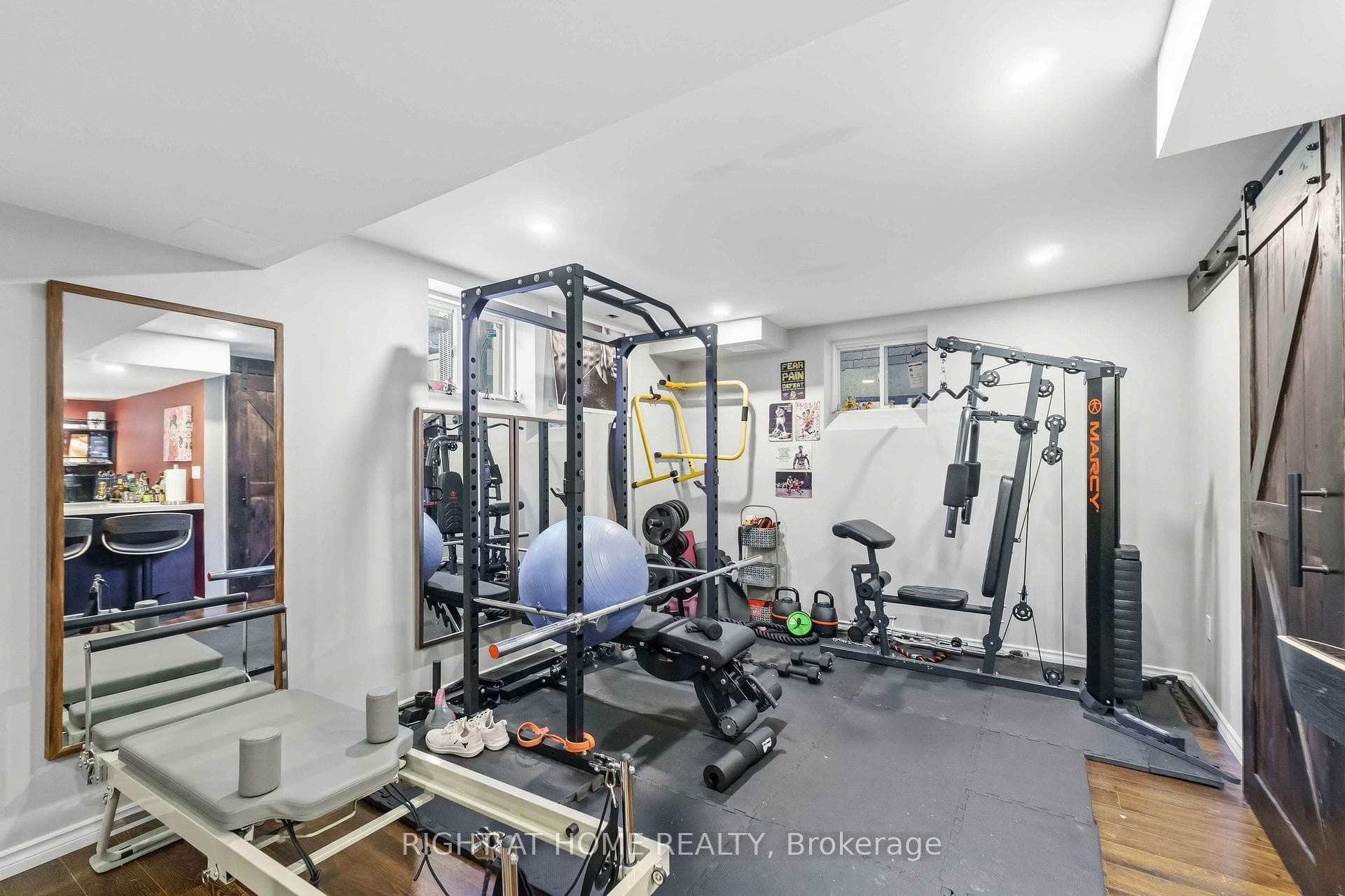 212 Chartwell Circle photo 21