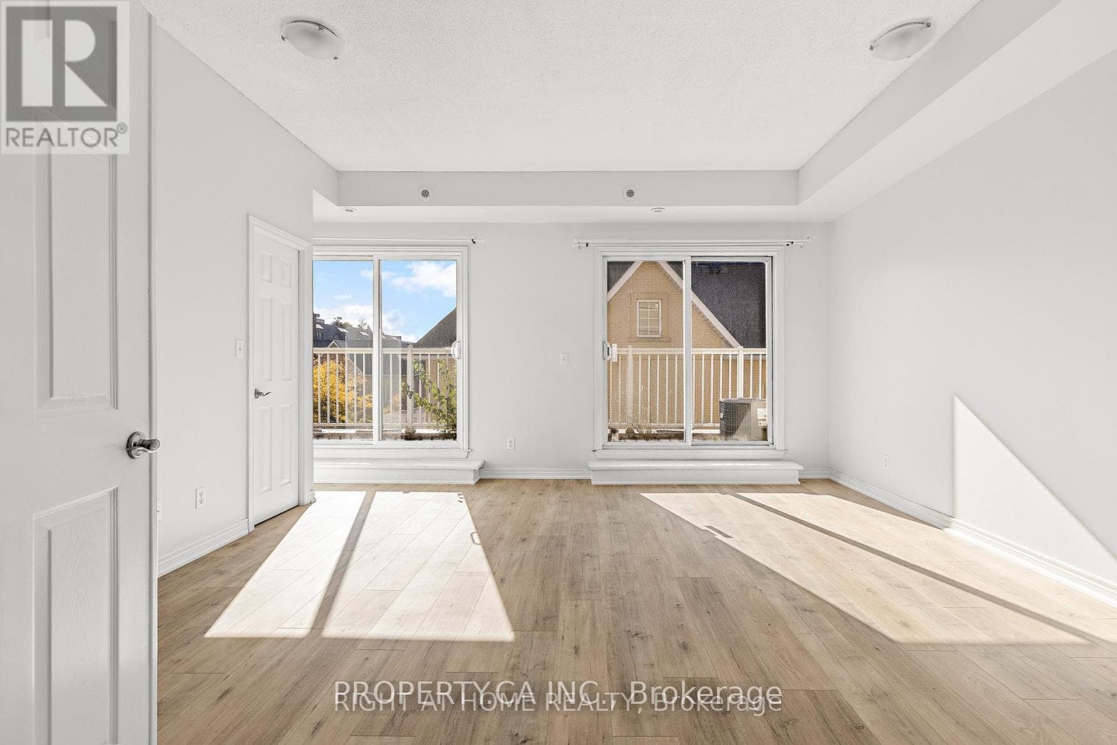 205 Wellesley Street Unit 205 photo 13