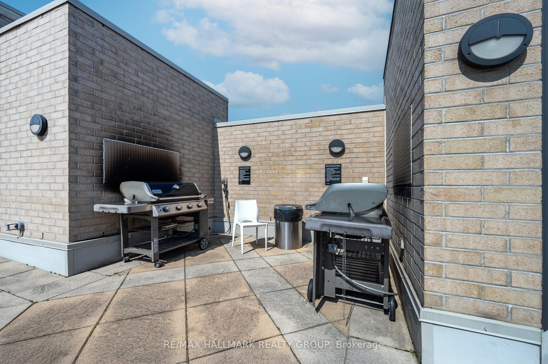 245 Kent Street Unit 909 photo 34