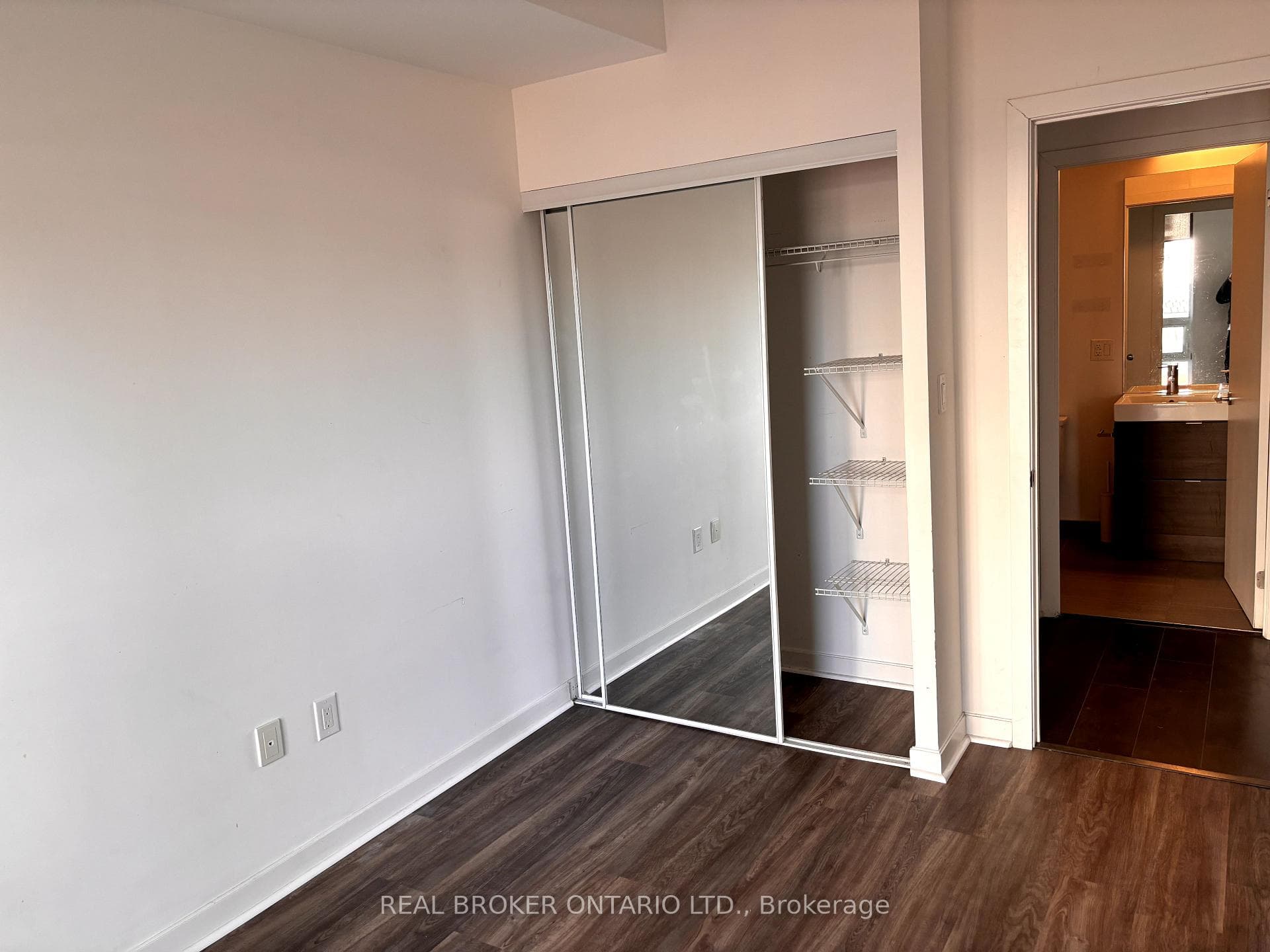 62 Forest Manor Road Unit 306 photo 6
