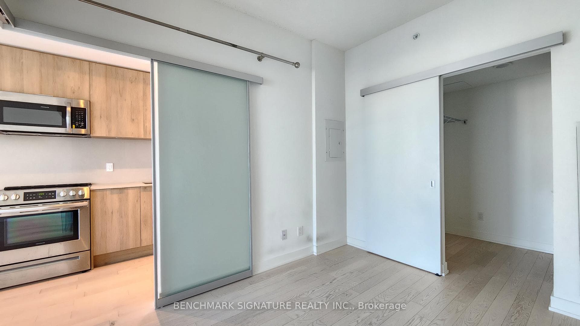 25 Richmond Street Unit 2914 photo 8