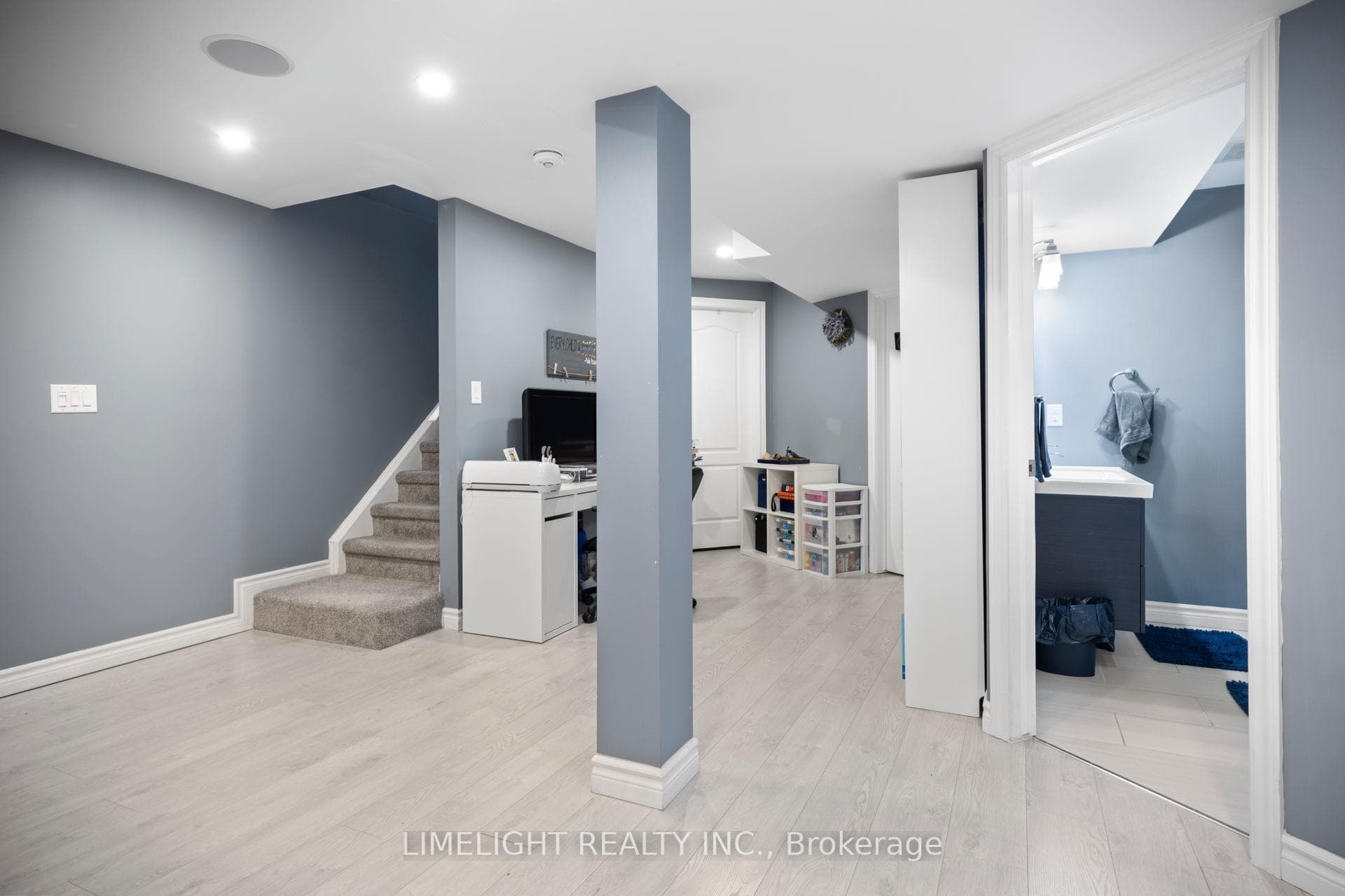 676 Guiness Way photo 31