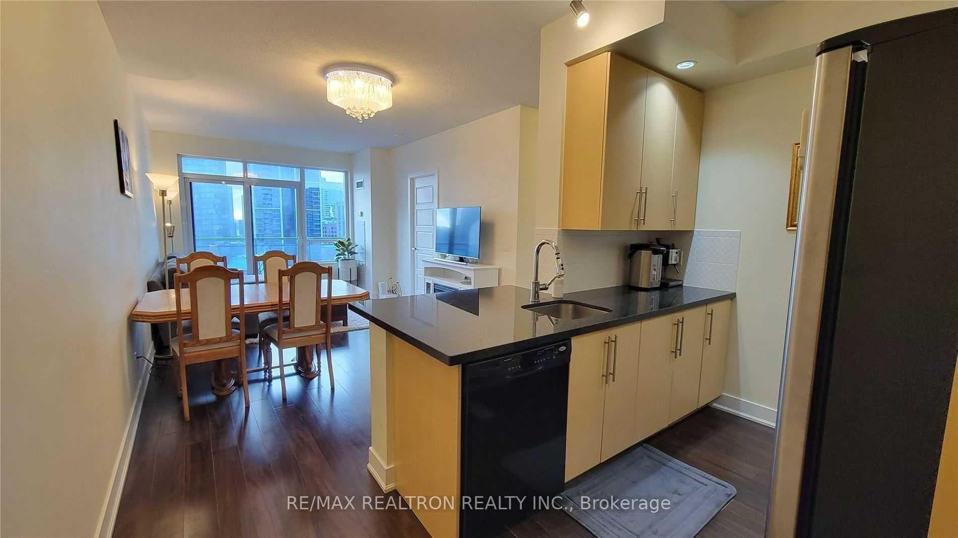28 Linden Street Unit 2108 photo 3