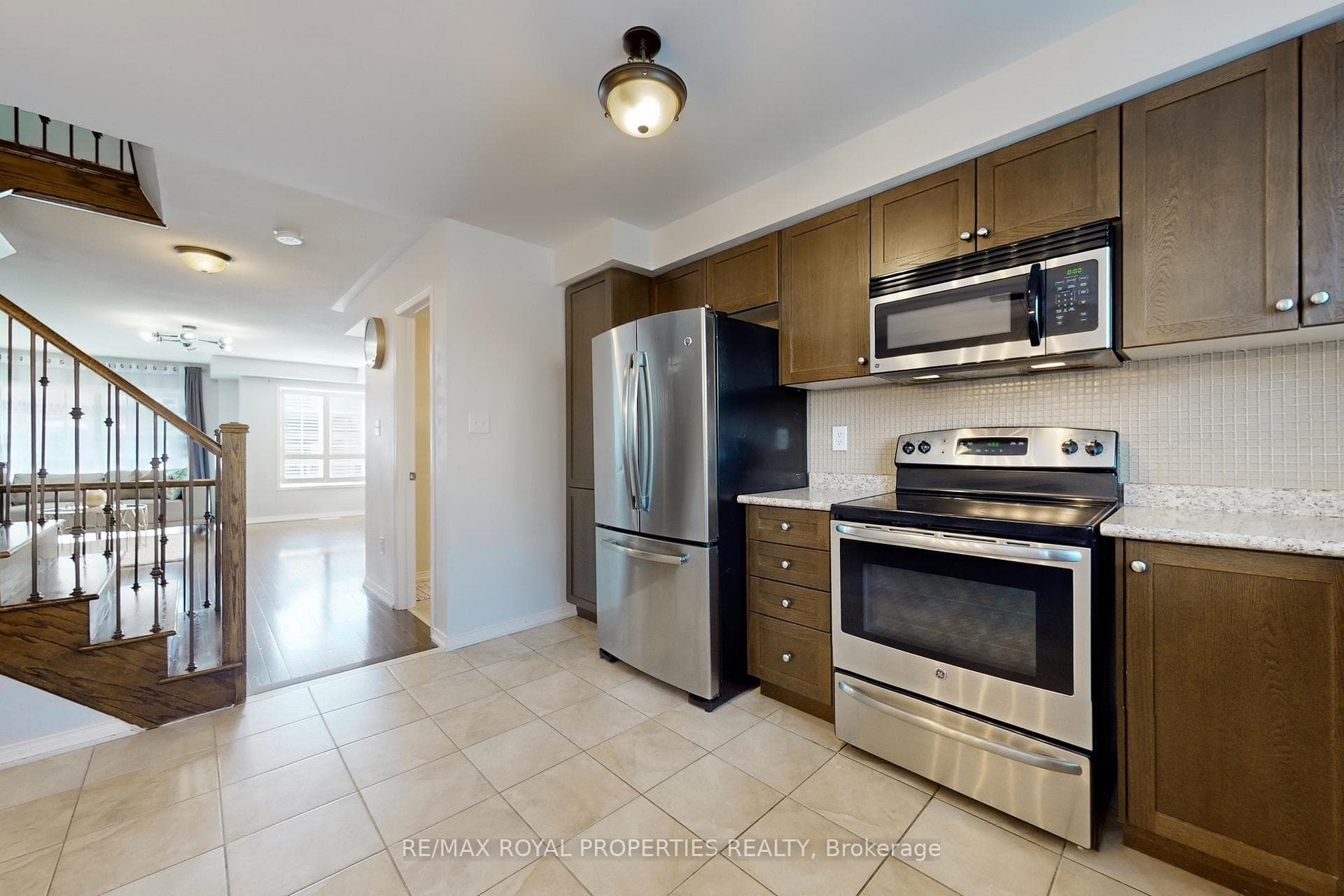 22 Blunden Road photo 17