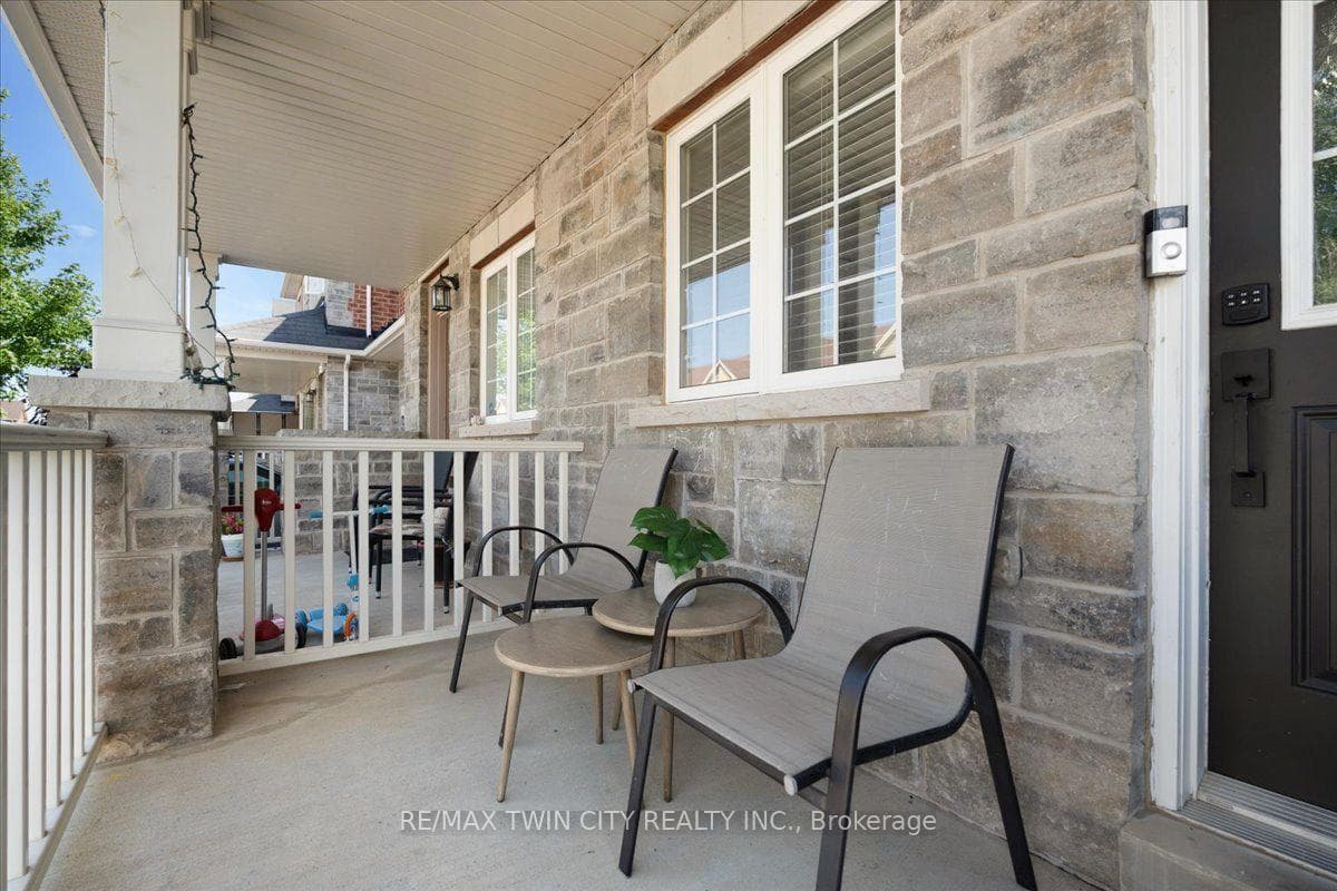 655 Murray Meadows Place photo 2