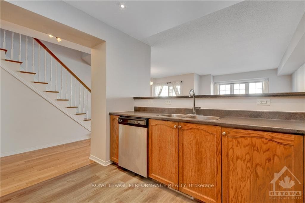 136 FORDHAM N/A photo 14