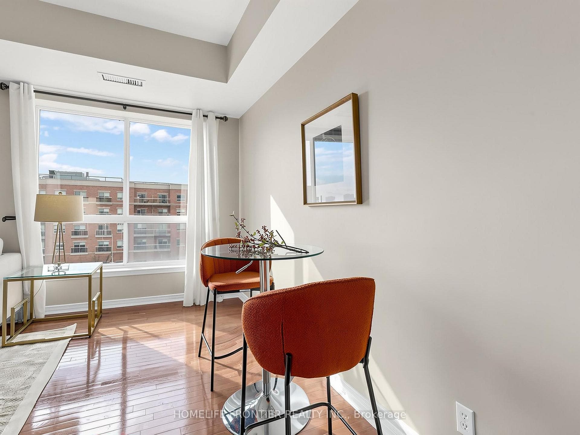1 Maison Park Court Unit 621 photo 17