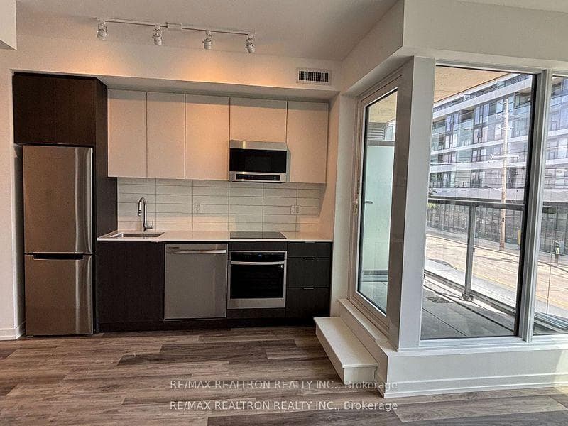 6 Chartwell Road Unit 206 photo 4