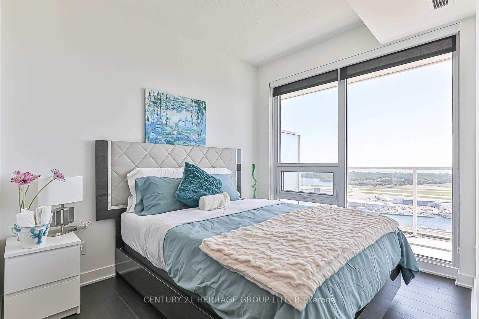 17 Bathurst Street Unit 3702 photo 15