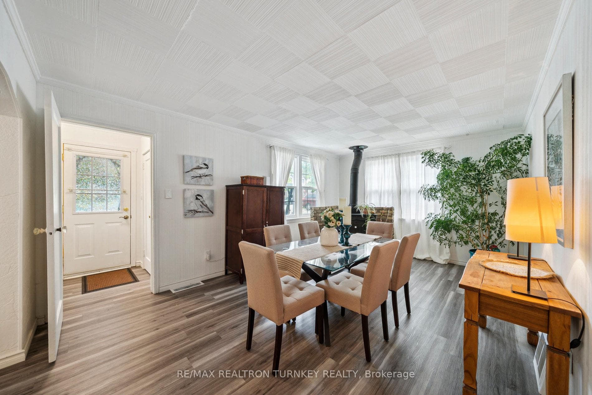 Bright Dining Room