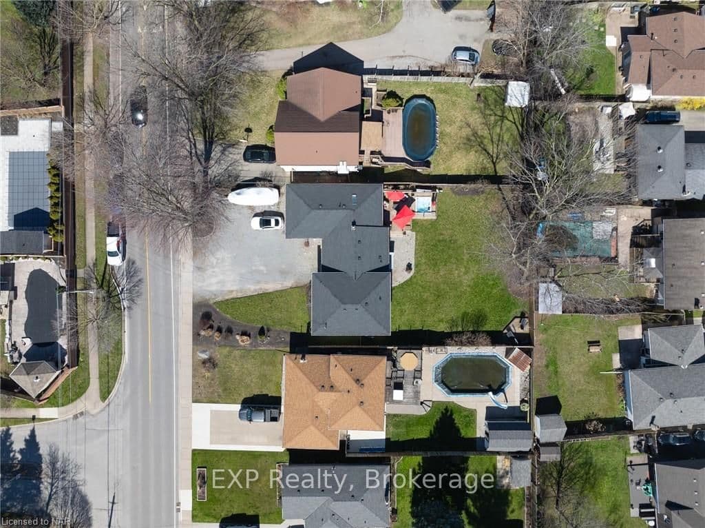 2758 PORTAGE Road photo 4