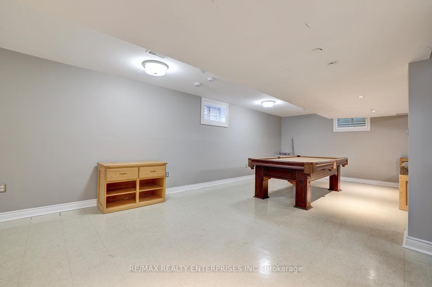 1751 Queen Street photo 24