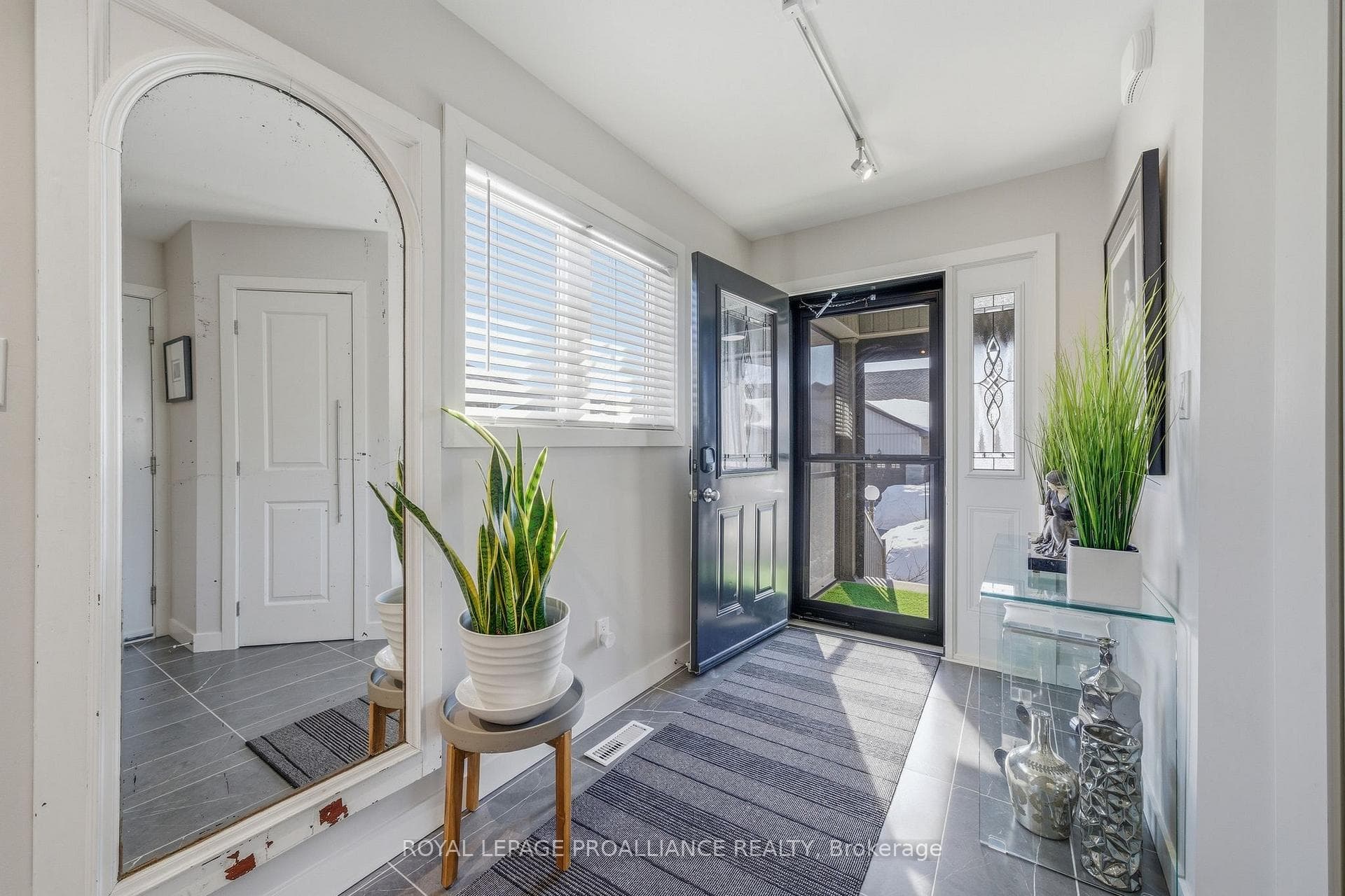 63 Conger Drive photo 4