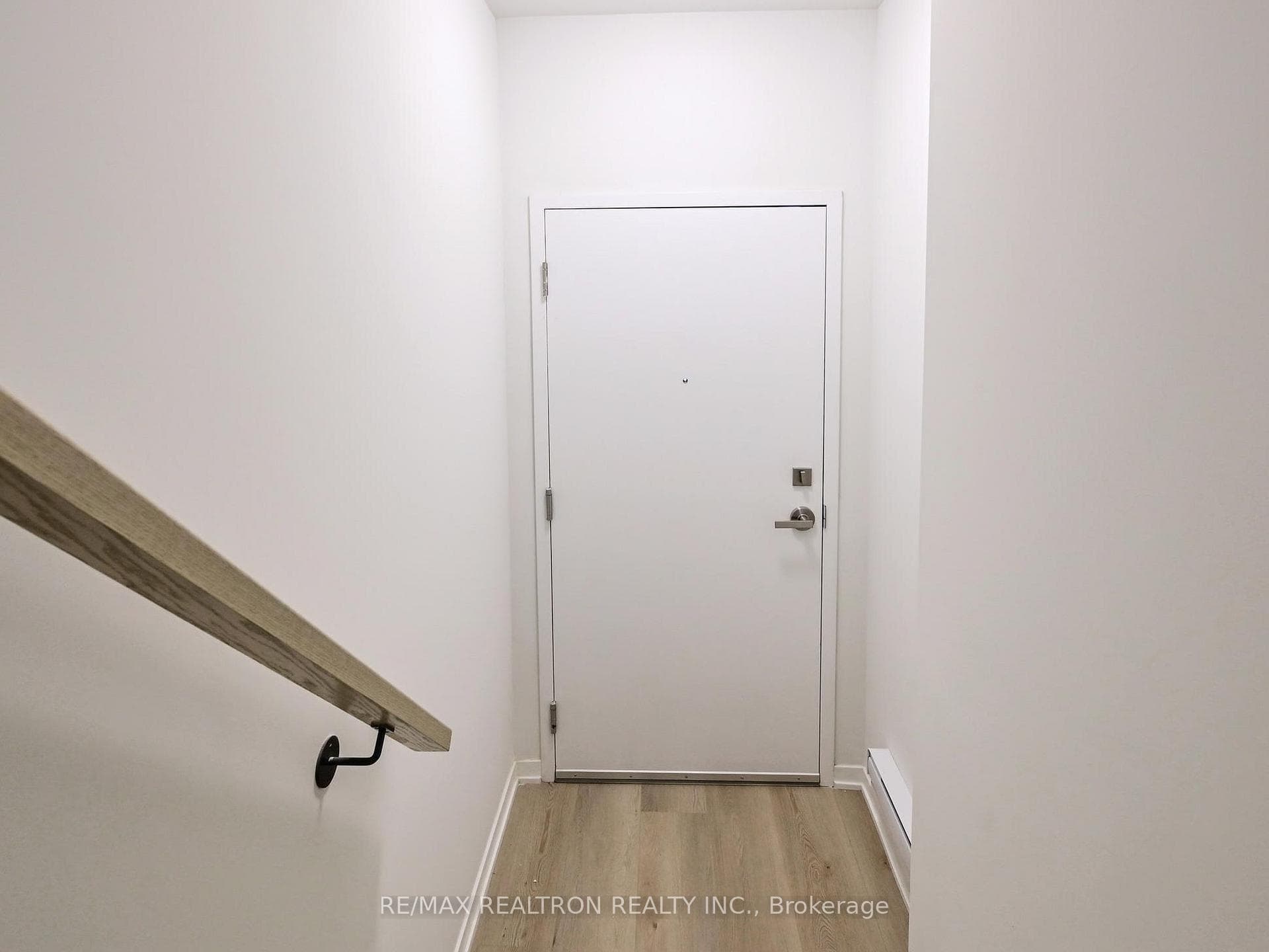 100 Honeycrisp Crescent Unit TH356 photo 22