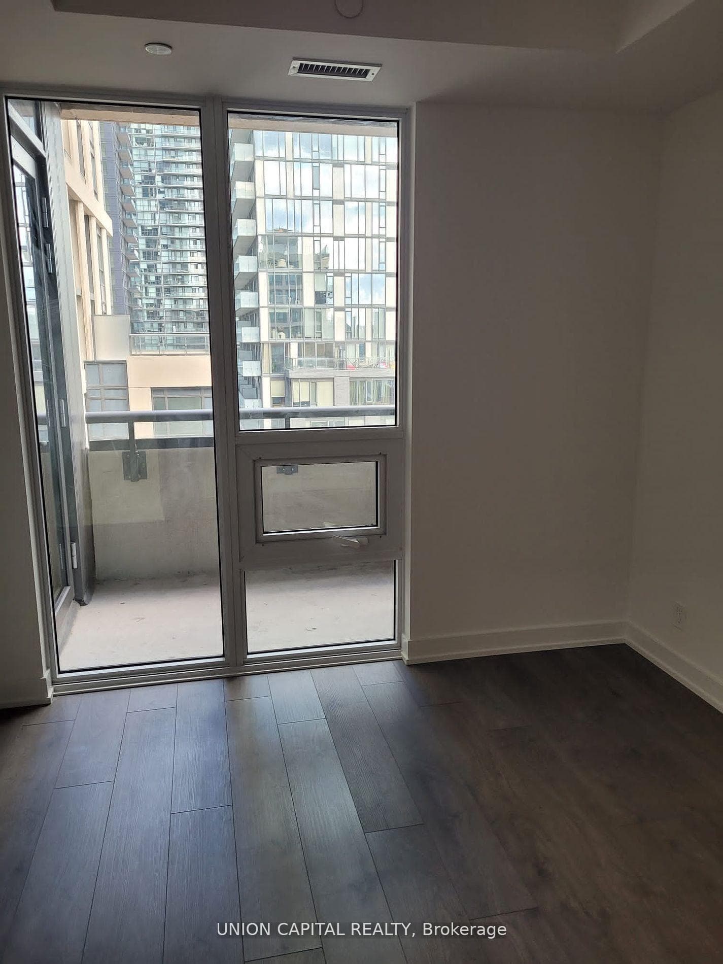 108 Peter Street Unit 1511 photo 8