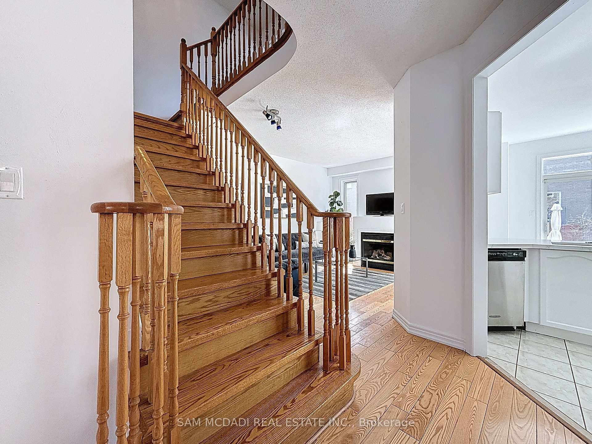 4876 Yorkshire Avenue photo 15