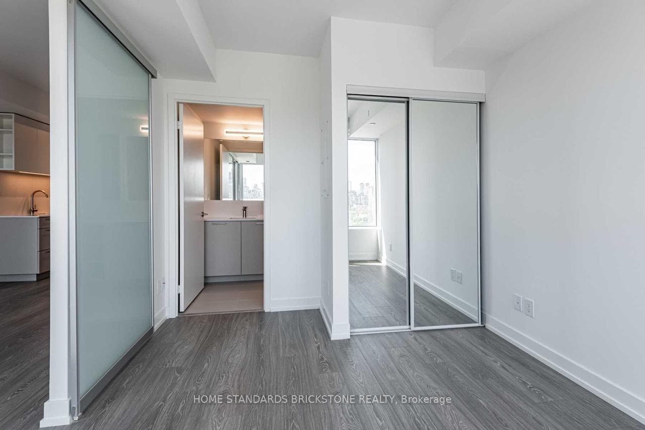 19 Western Battery Road Unit 1603 photo 11