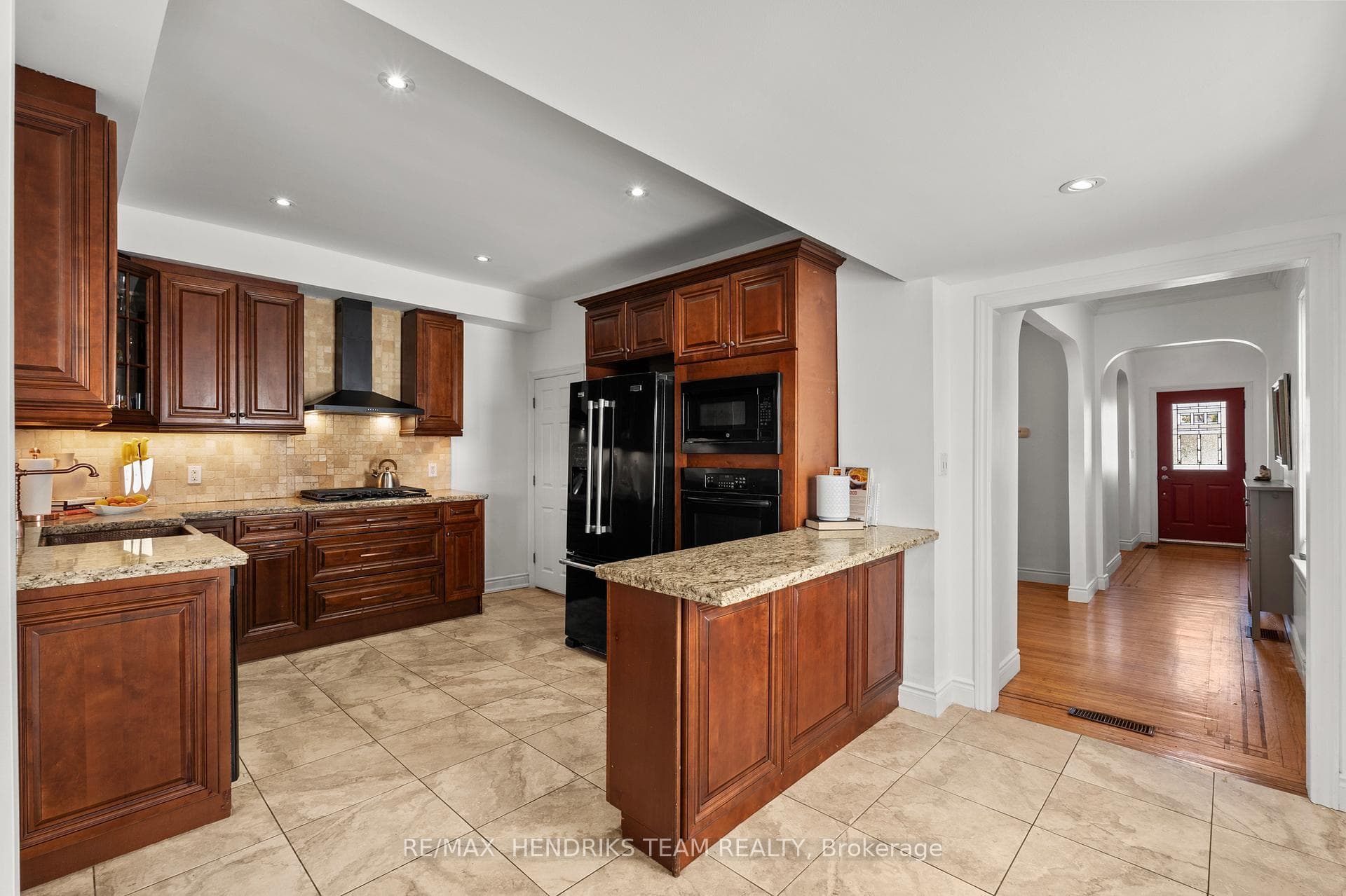 192 Wood Street photo 15