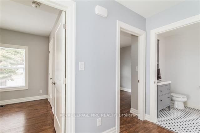6 Clark Street Unit Upper photo 13