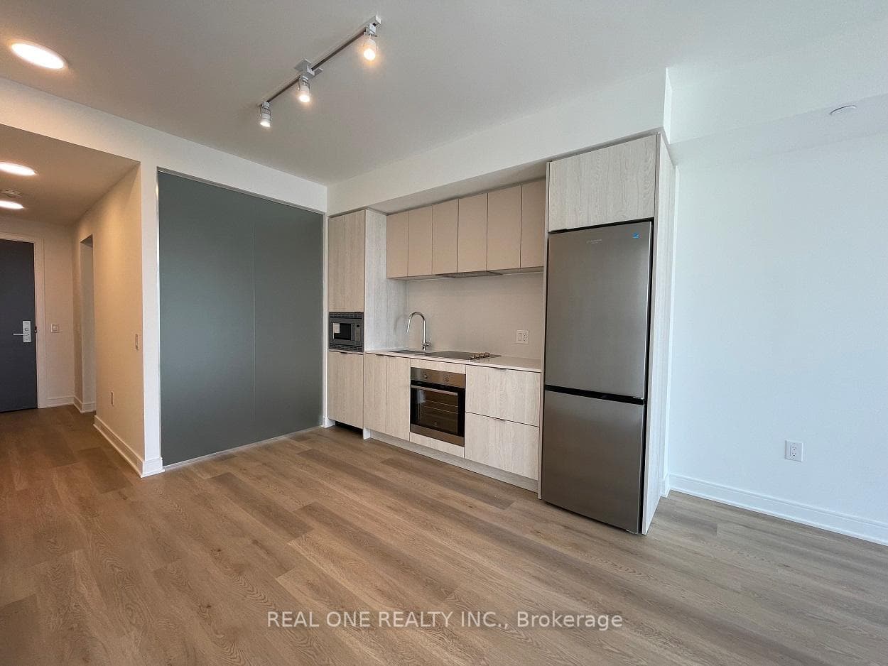 86 Dundas Street Unit 1019 photo 8