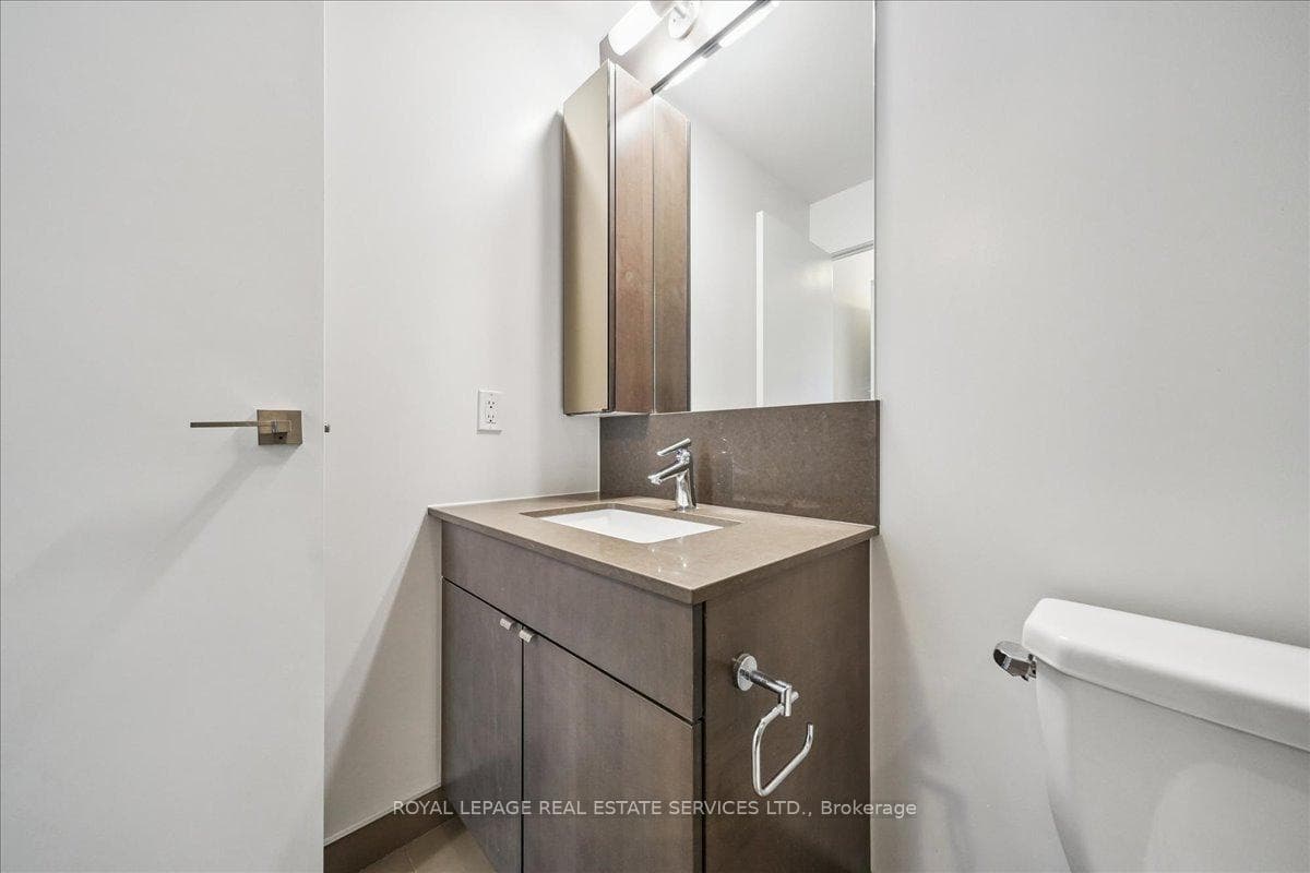 89 Dunfield Avenue Unit 2807 photo 14