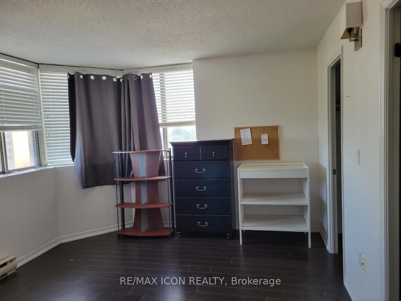 695 Richmond Street Unit 1211 photo 3