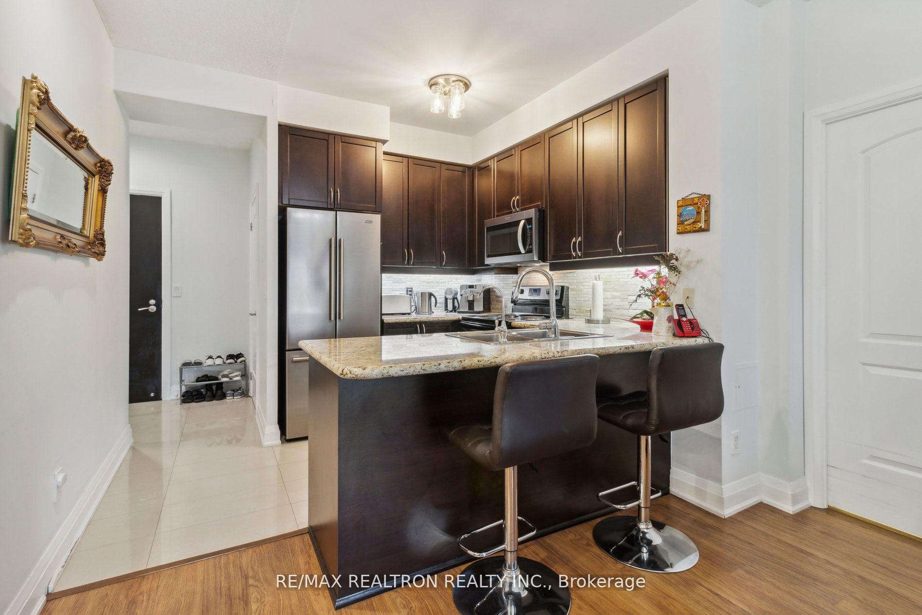 20 North Park Road Unit 1204 photo 5