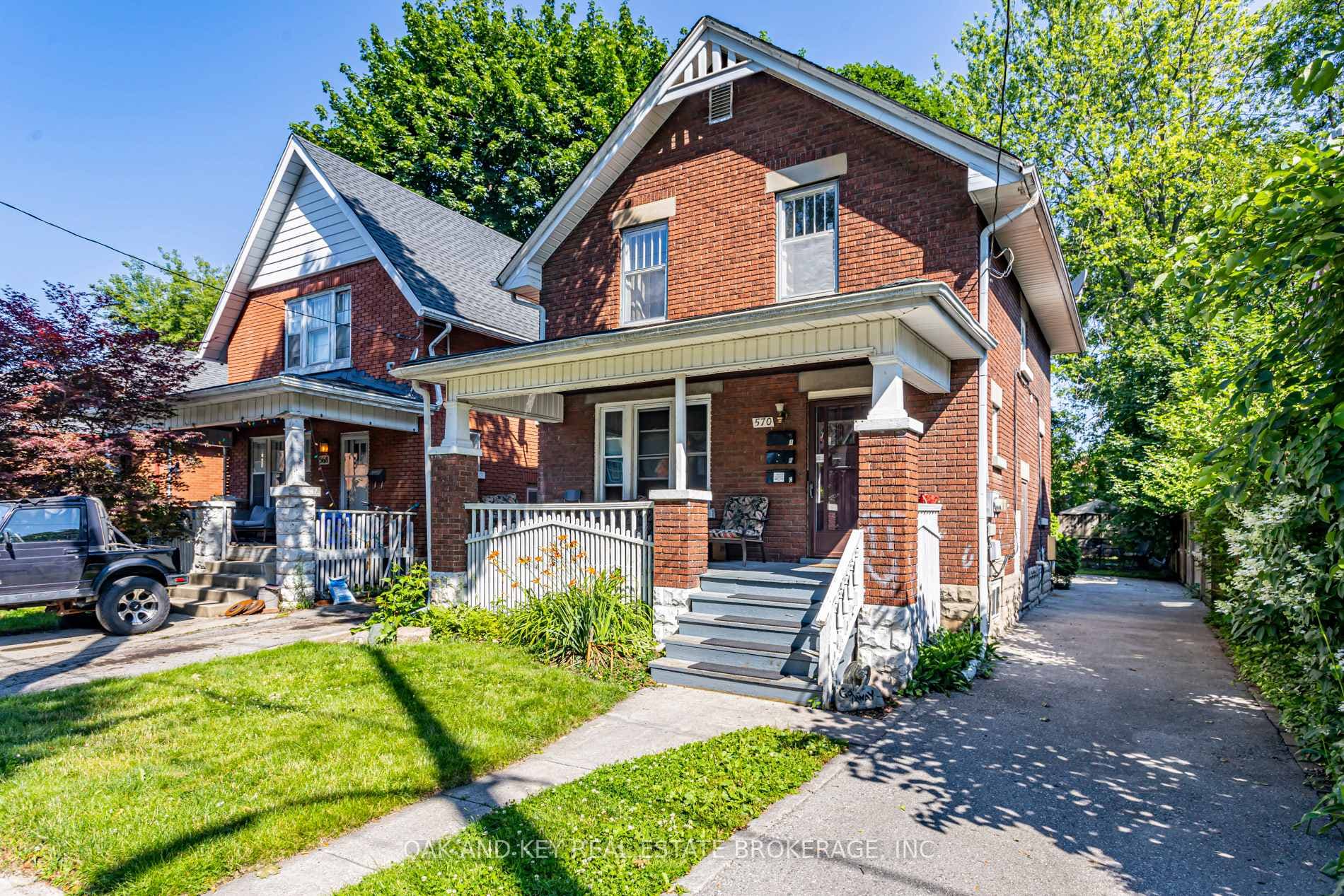 570 Rosedale Street photo 3
