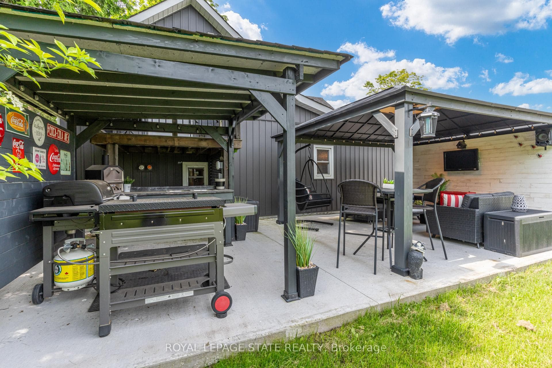 9056 Airport Road photo 34
