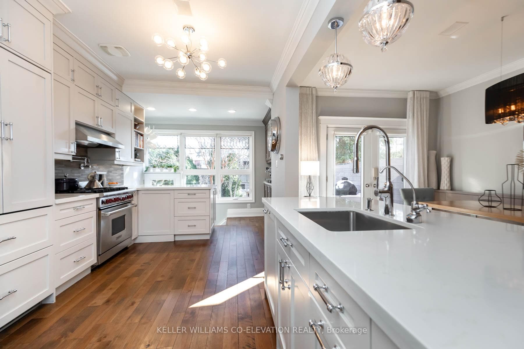 85 Kenneth Avenue photo 12