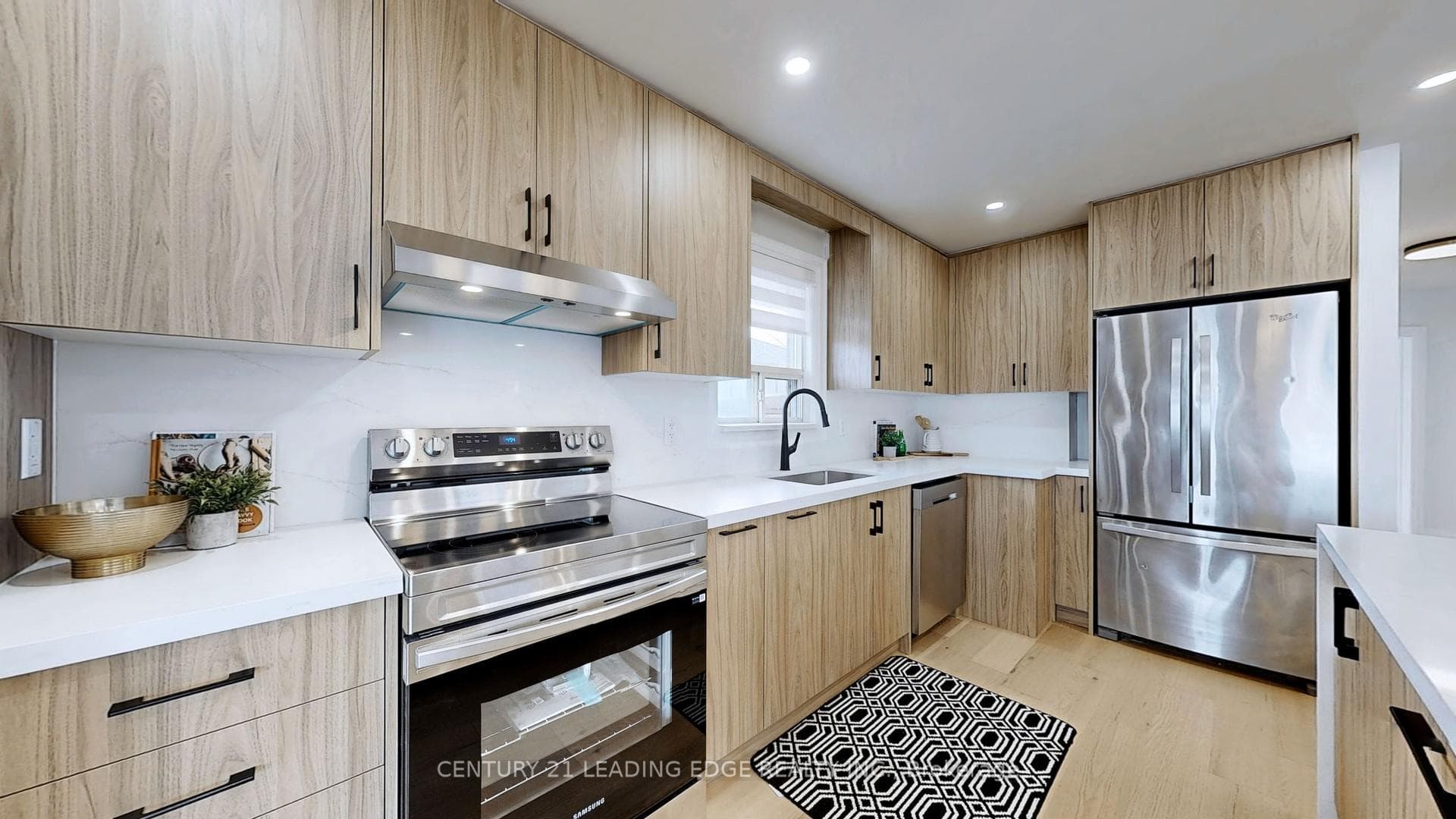 70 Wexford Boulevard photo 17