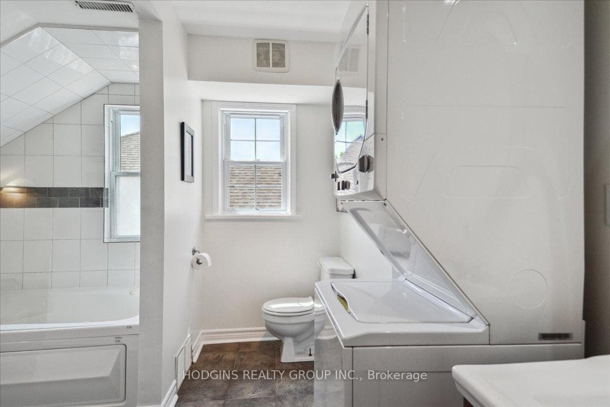 65 Mineola Road photo 23