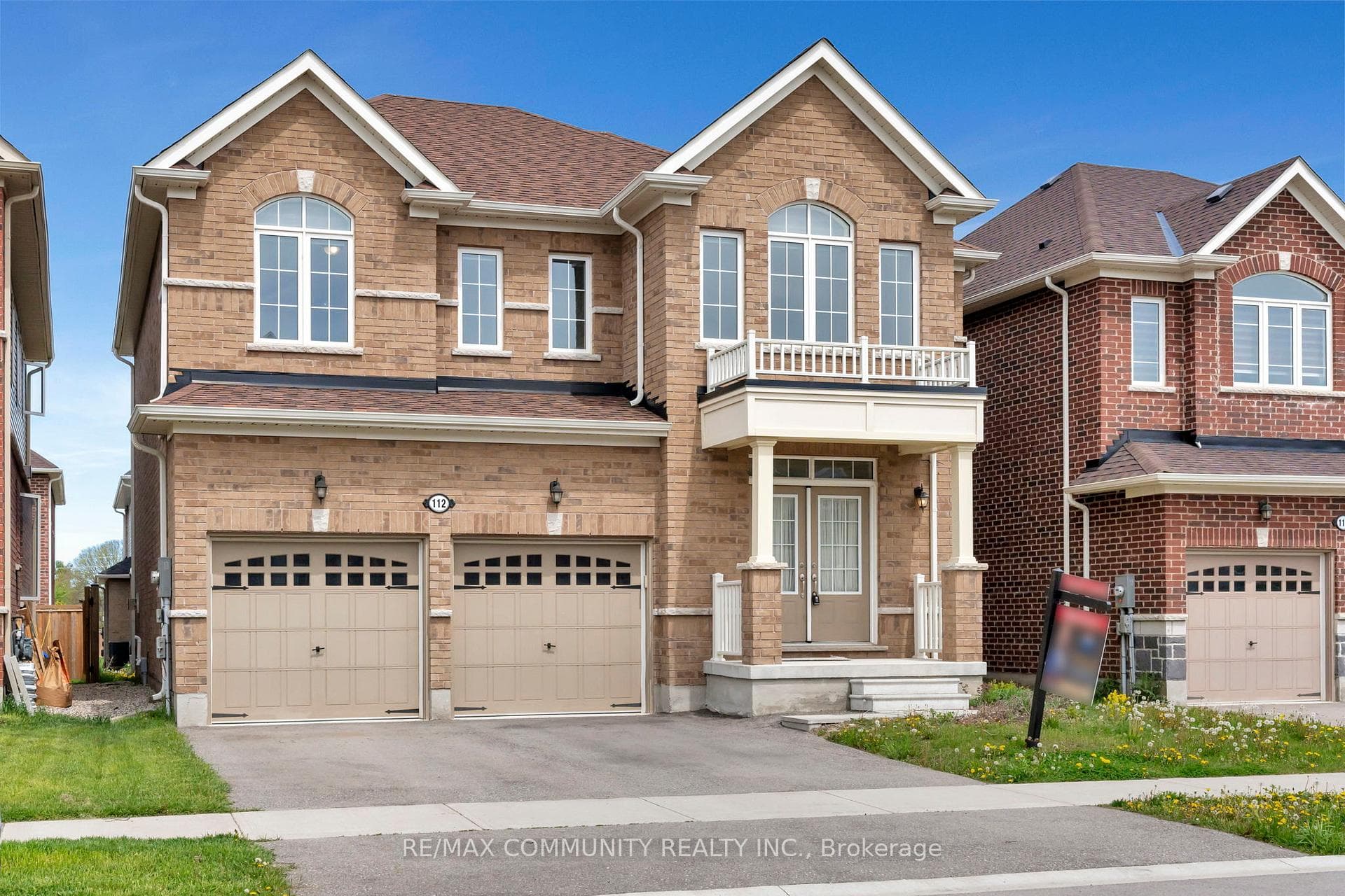 112 Barlow Place photo 1