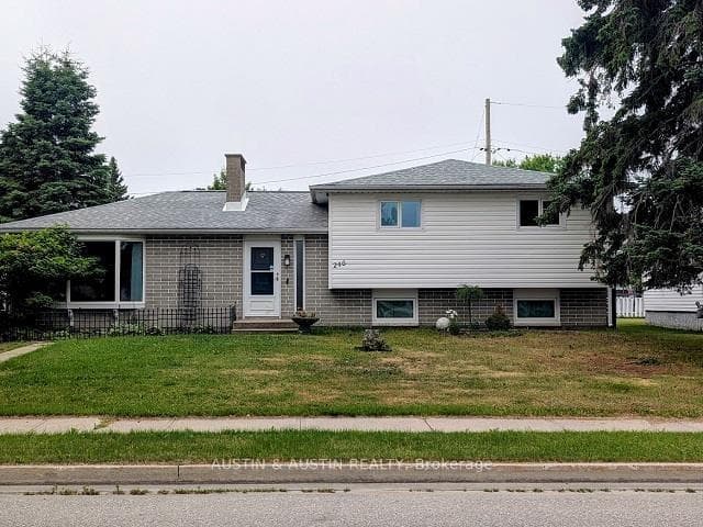 246 St. Charles Street photo 1