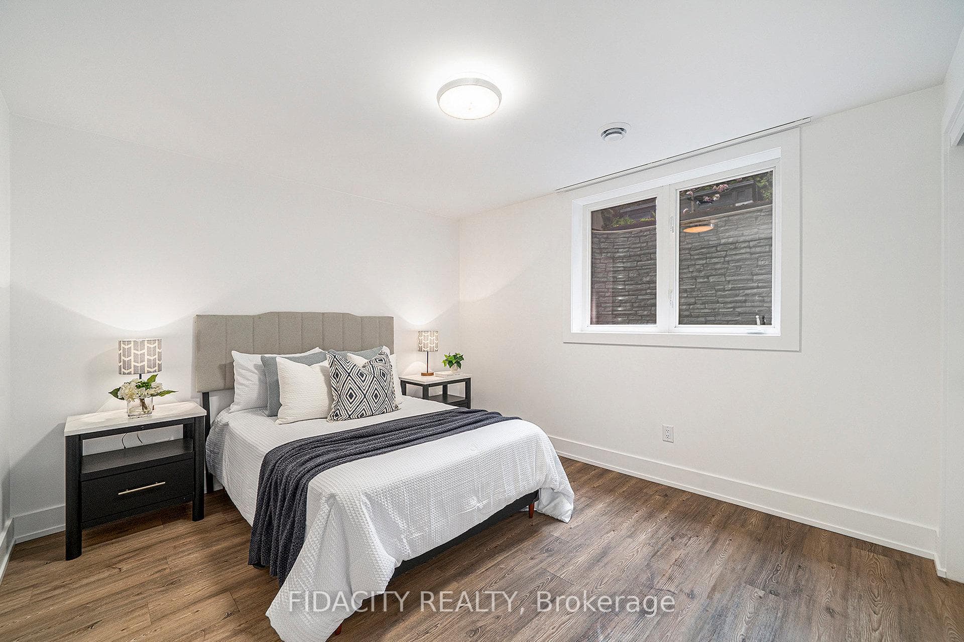 19 Brigade Avenue photo 25