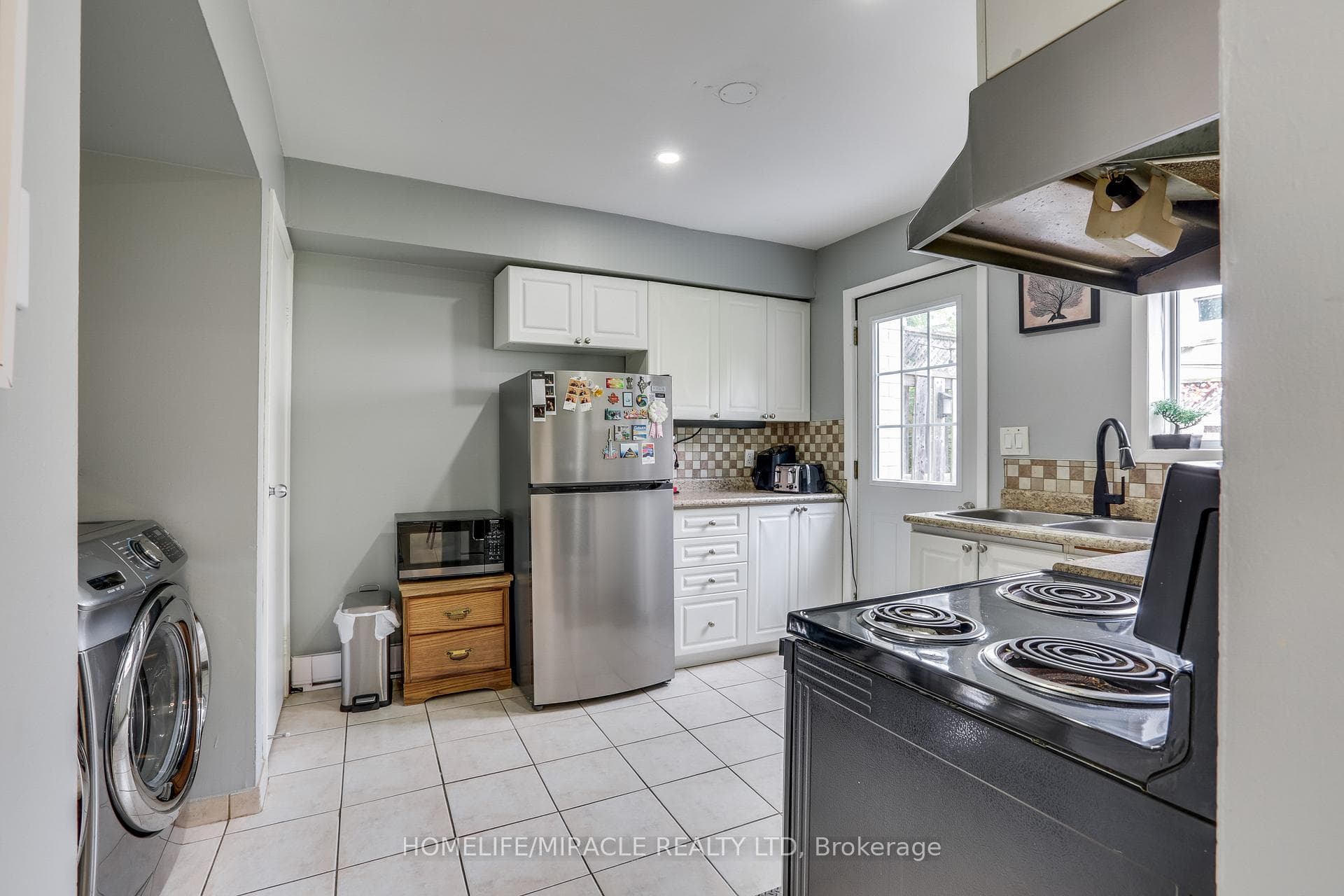 271 Thames Street Unit 19 photo 15