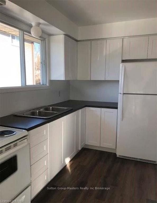 876 BEACONHILL Court photo 10