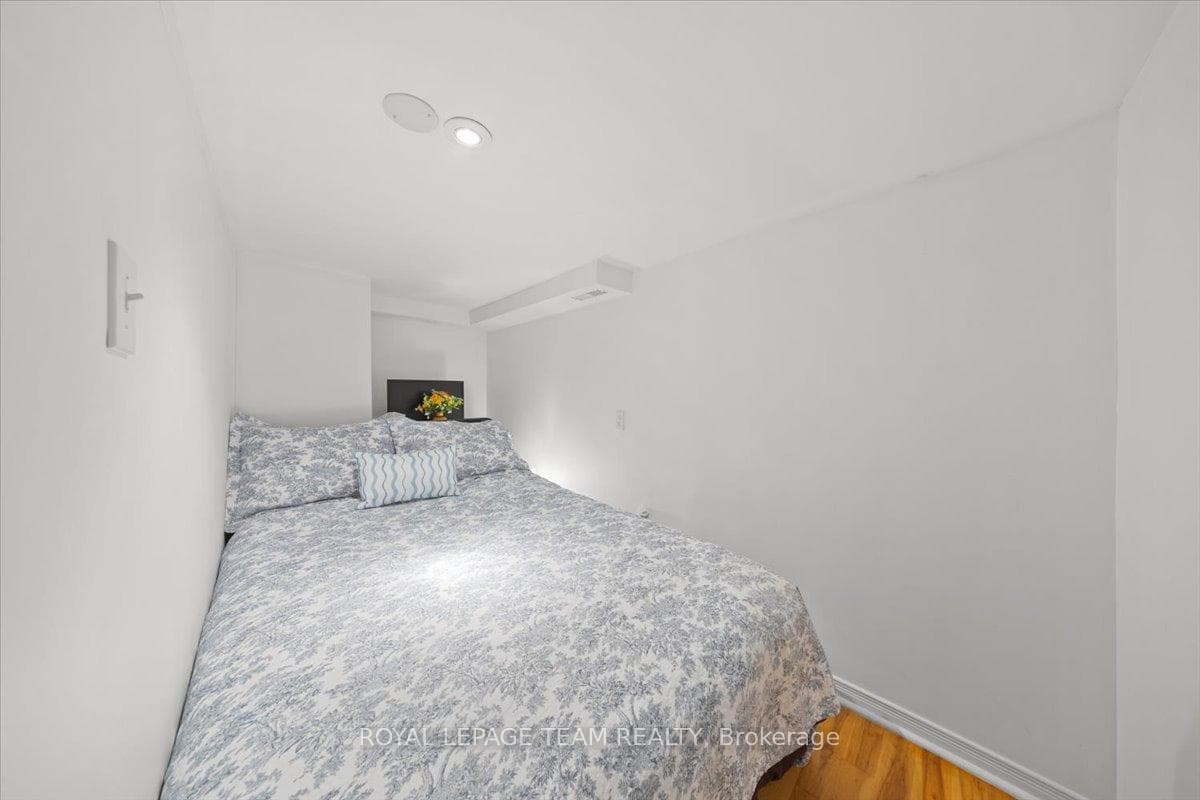 331 Beechgrove Avenue photo 24