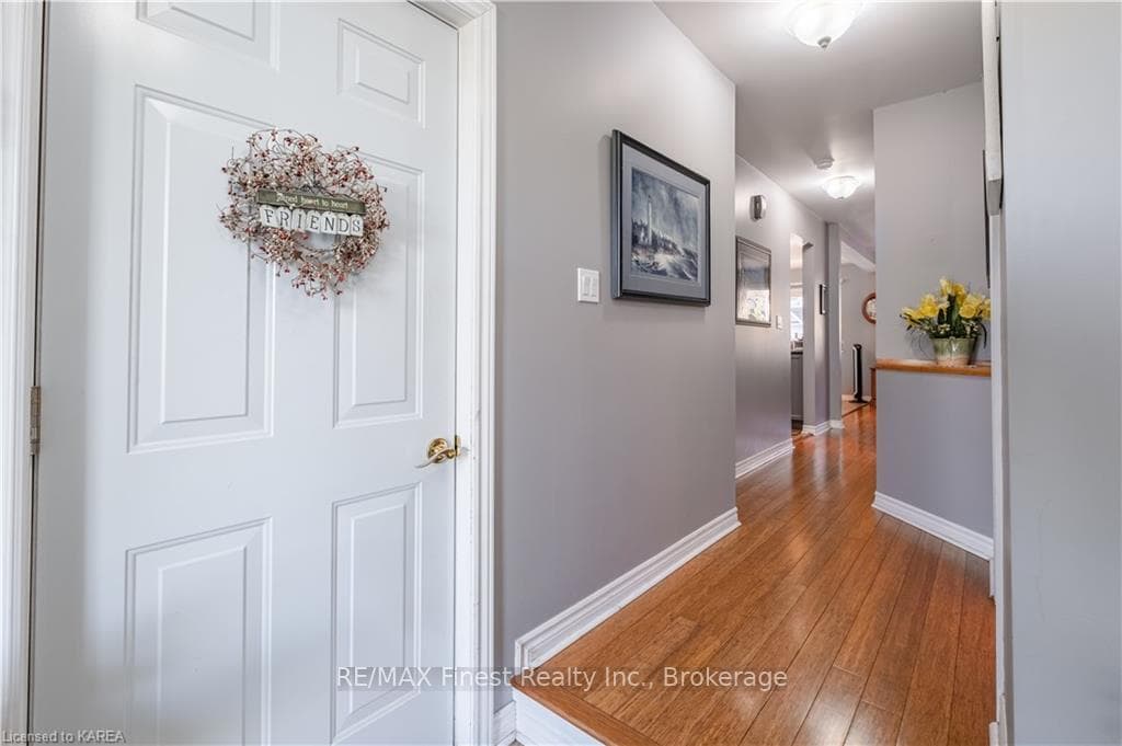 236 RIVER Street photo 4