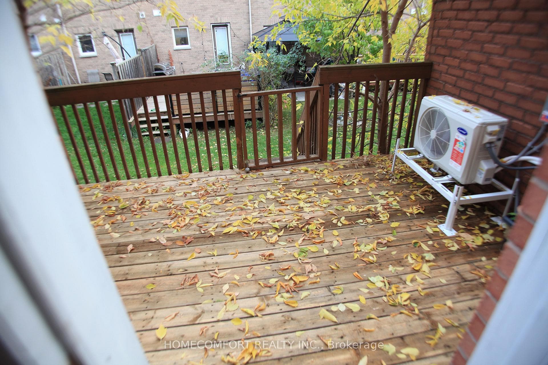 435 Hensall Circle Unit 94 photo 40