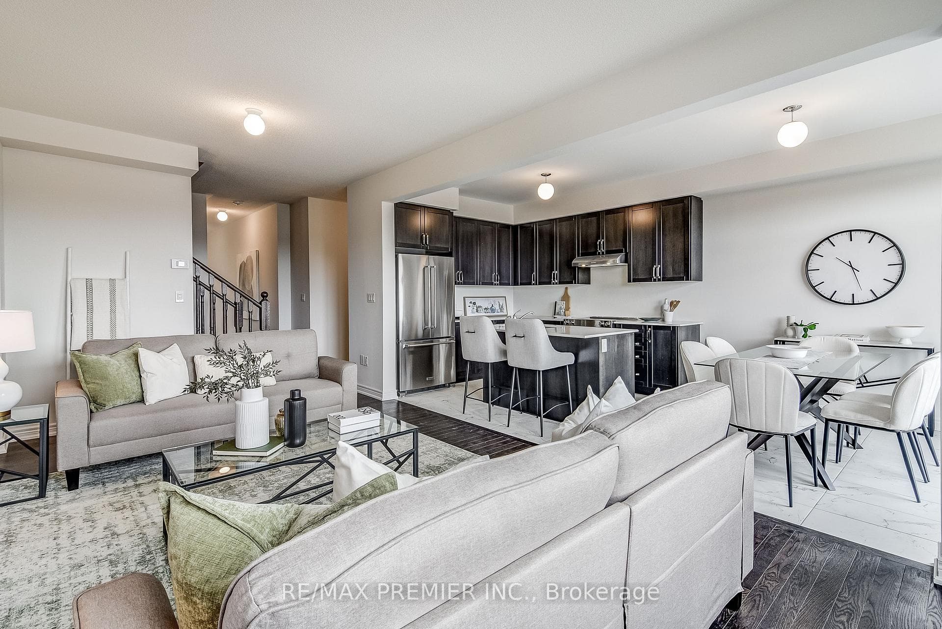 83 Armilia Place photo 12